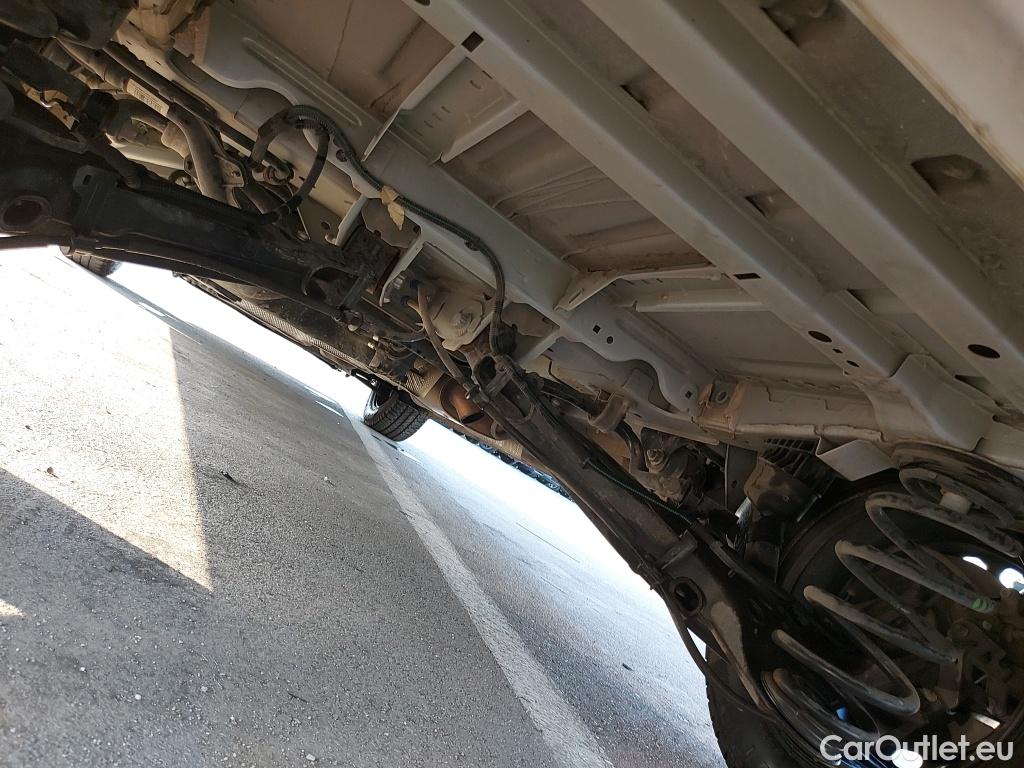  Land Rover  Discovery FIAT Scudo / 2021 / 4P / furgón Furgón L2 100cv MT5 (AC) #33
