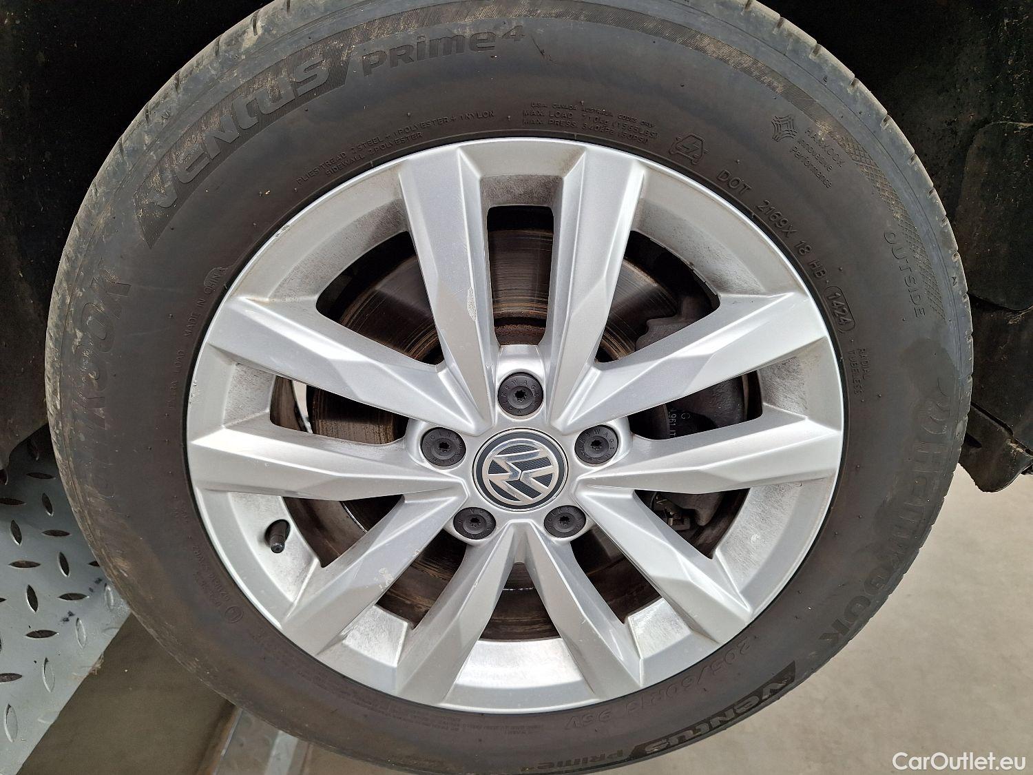  Volkswagen  Touran VW,  '15, Volkswagen  1.6 TDi Highline 5d #6
