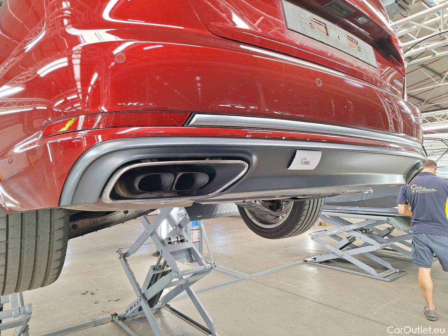  Audi  A4 Audi,  Berline '15, Audi  2.0 40 TDi 140kW S tr Qu Sport Buss Ed 4d #22