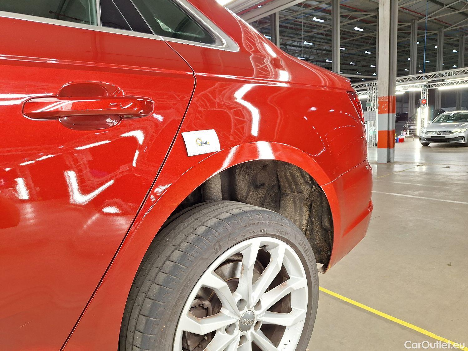  Audi  A4 Audi,  Berline '15, Audi  2.0 40 TDi 140kW S tr Qu Sport Buss Ed 4d #33