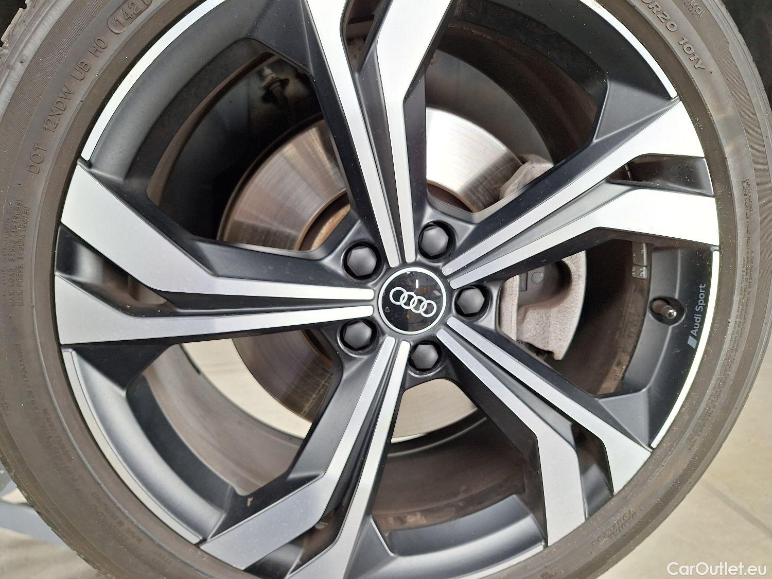  Audi  Q3 Audi,  SB '19, Audi  Sportback 45 TFSI e S tronic S Line 5d #2