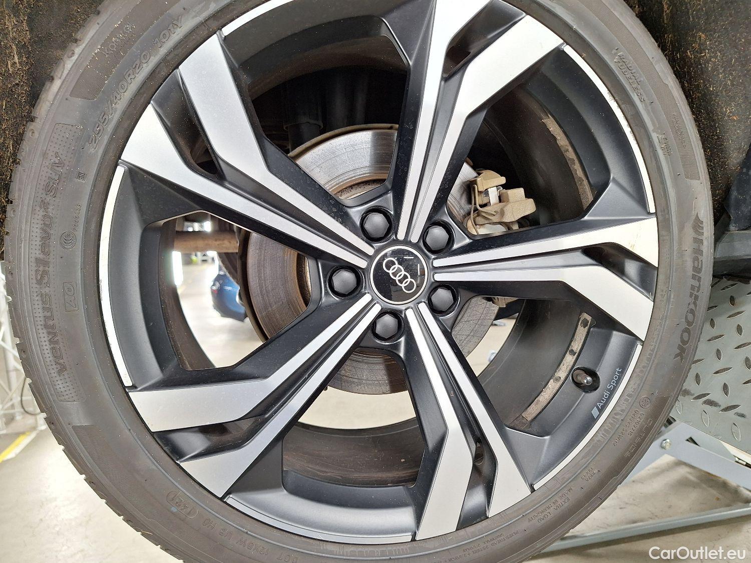  Audi  Q3 Audi,  SB '19, Audi  Sportback 45 TFSI e S tronic S Line 5d #4