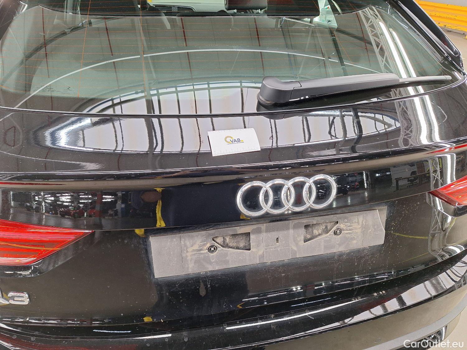  Audi  Q3 Audi,  SB '19, Audi  Sportback 45 TFSI e S tronic S Line 5d #40