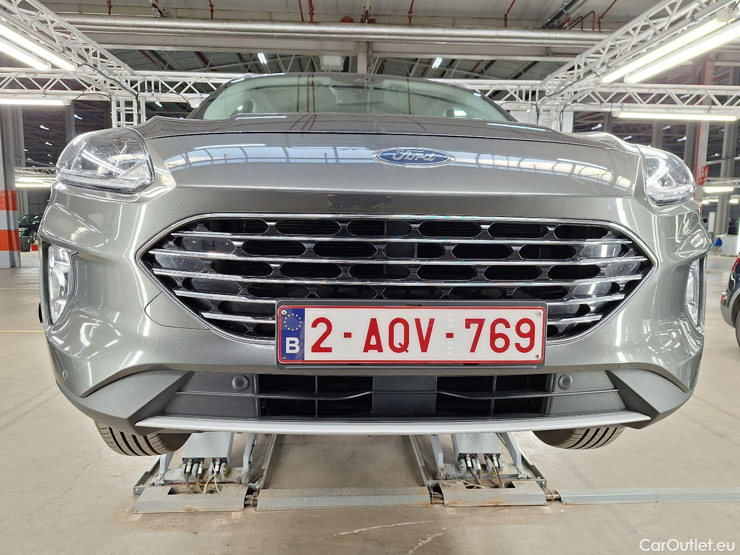  Ford  Kuga Ford,  '19, Ford  2.5i PHEV Aut. 165kW Titanium 5d #21