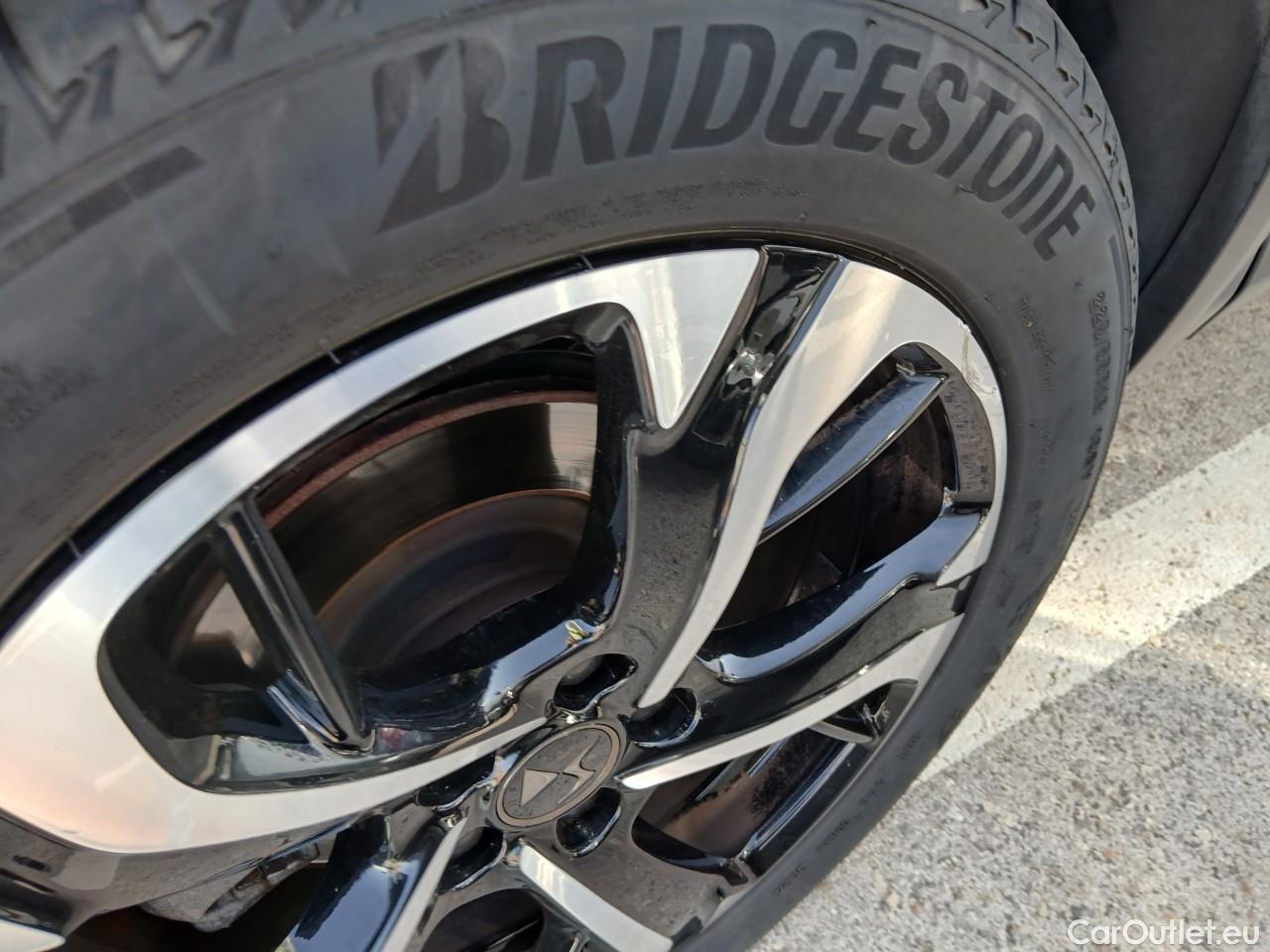  DS  DS7 DS DS 7 Crossback / 2017 / 5P / todoterreno BlueHDi DE 96kW (130CV) Auto. CHIC (AC) #40