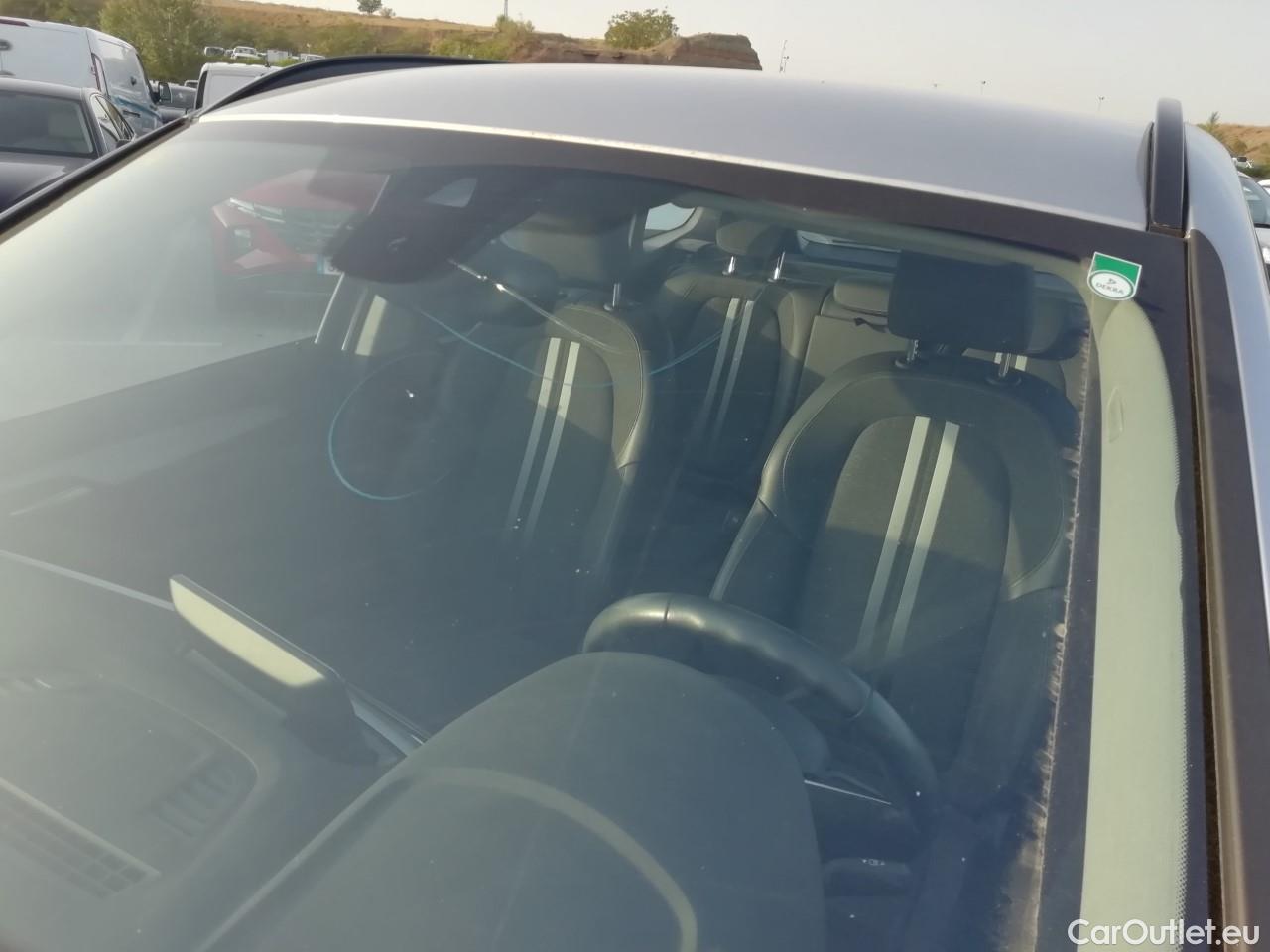  Bmw  X1 BMW  / 2019 / 5P / todoterreno sDrive16d Business #4