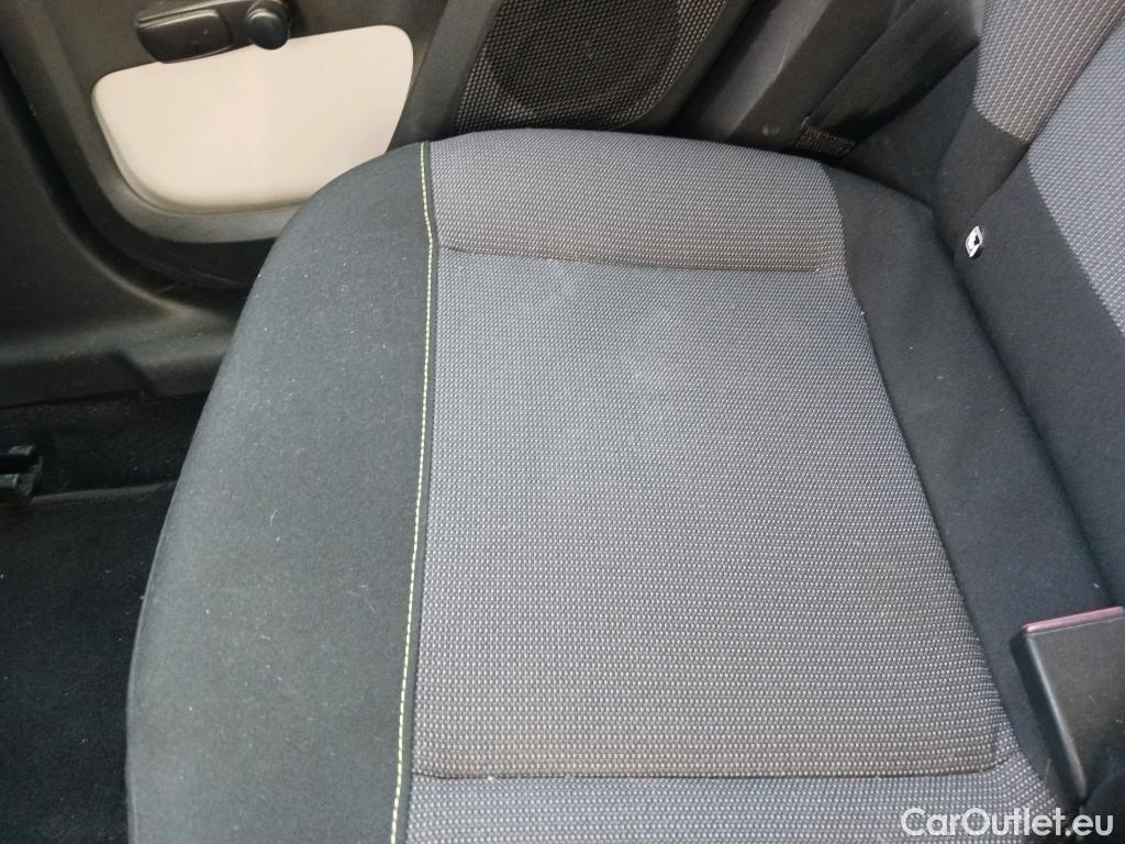  Citroen  C3  Feel 1.5 BlueHDi 100CV MT6 E6d #23