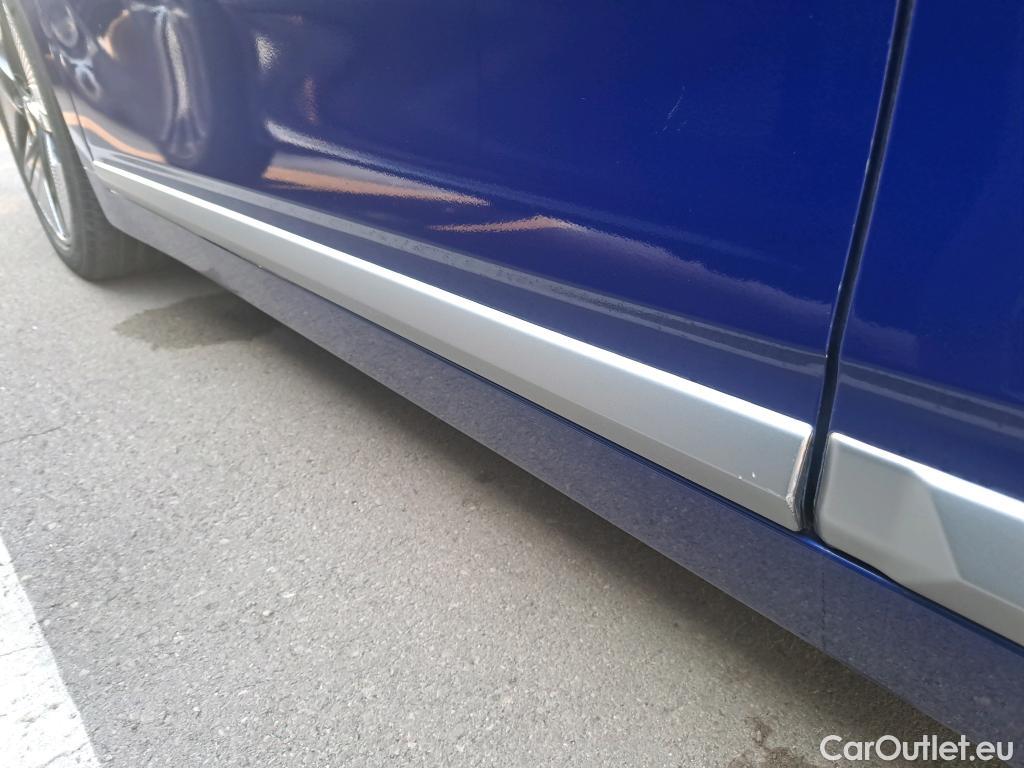  Hyundai   Ioniq HYUNDAI / 2019 / 5P / berlina con portón 1.6 GDI HEV Tecno DT #18