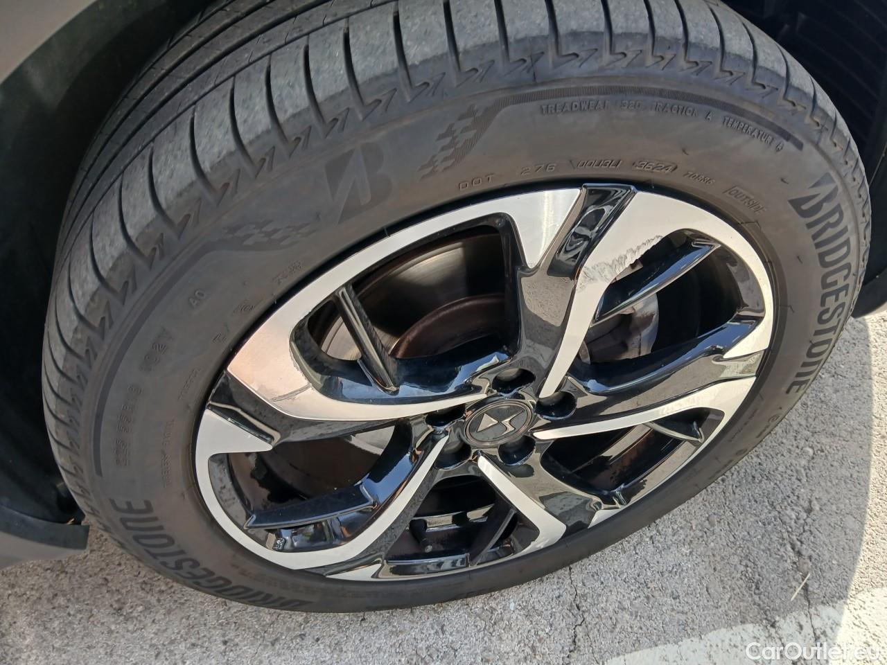  DS  DS7 DS DS 7 Crossback / 2017 / 5P / todoterreno BlueHDi DE 96kW (130CV) Auto. CHIC (AC) #50