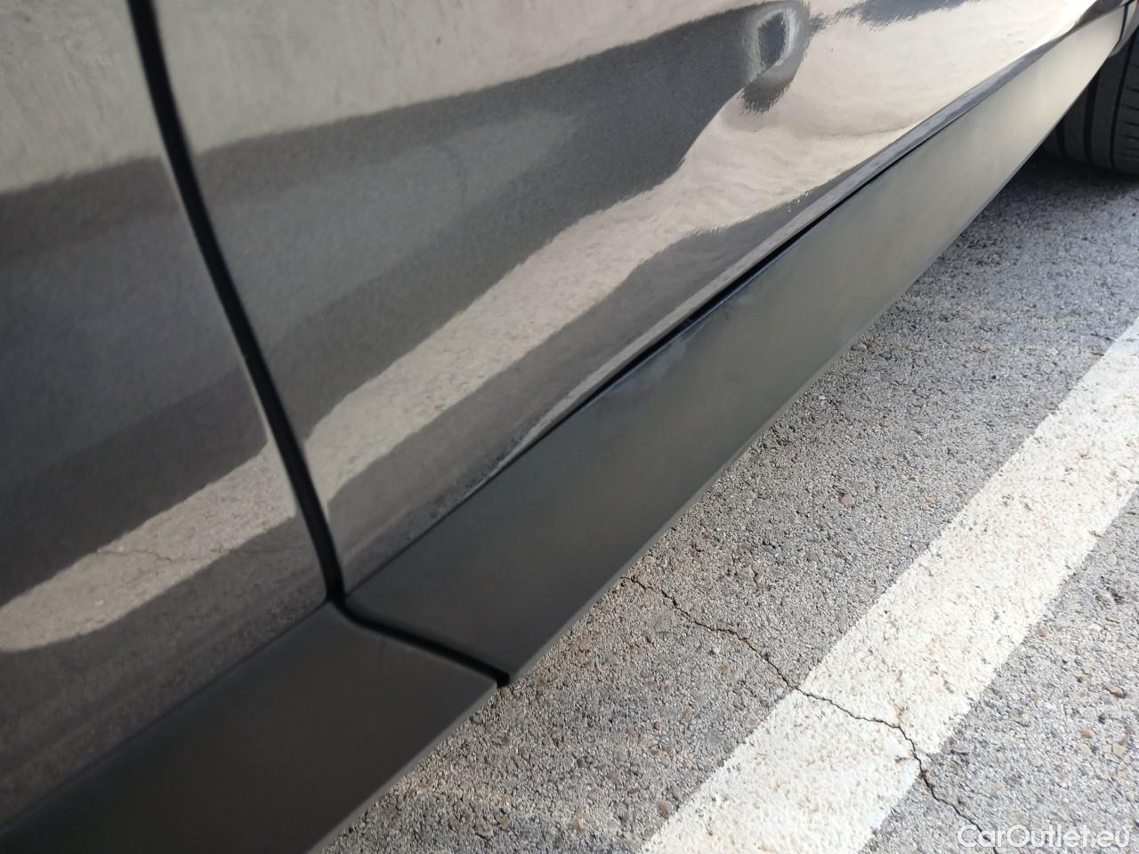  DS  DS7 DS DS 7 Crossback / 2017 / 5P / todoterreno BlueHDi DE 96kW (130CV) Auto. CHIC (AC) #47