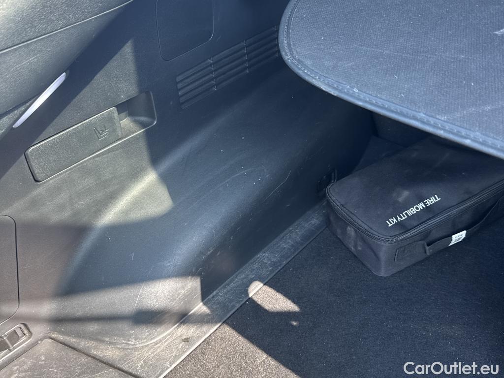  KIA  Ev6 KIA  / 2021 / 5P / todoterreno GT-Line 77,4kWh 168kW RWD Long Range #34