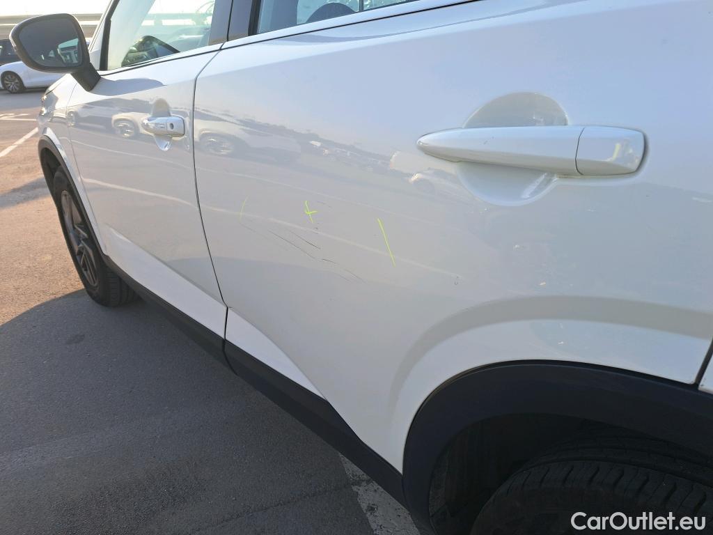  Land Rover  Discovery NISSAN QASHQAI / 2021 / 5P / todoterreno DIG-T 116kW (158CV) mHEV Xtronic Acenta #1