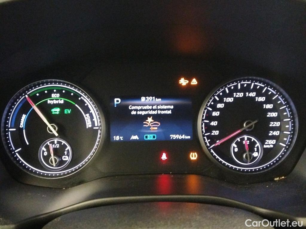  Land Rover  Discovery HYUNDAI Santa Fe / 2021 / 5P / todoterreno 1.6 TGDi HEV Klass Auto 4x2 #27