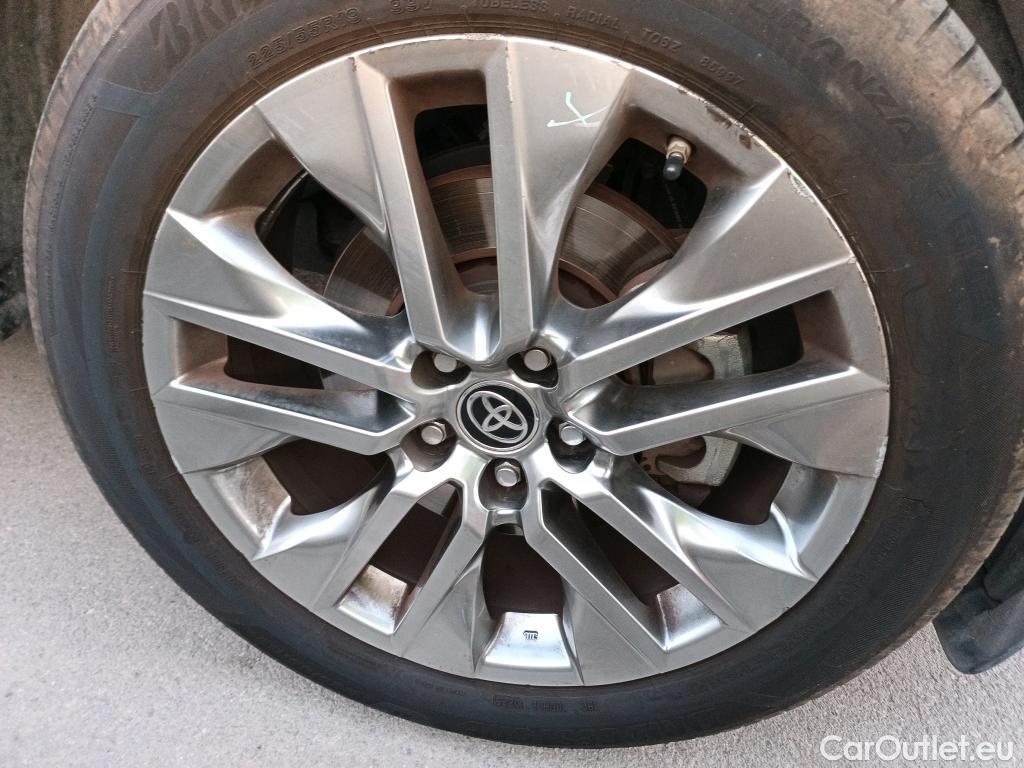 Toyota  RAV4 TOYOTA  / 2018 / 5P / todoterreno 2.5l 220H Luxury #24
