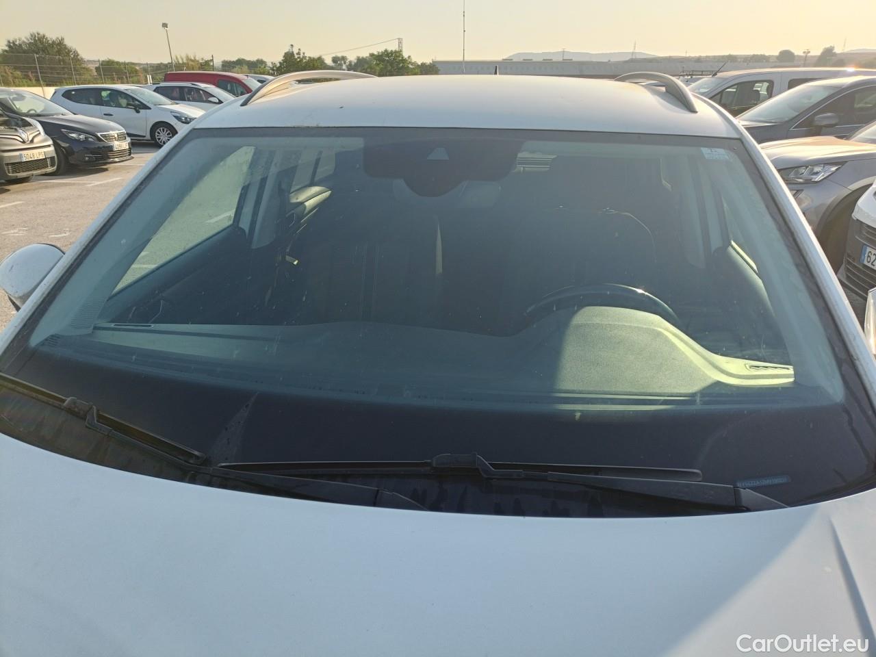  Volkswagen  T-ROC  Advance 2.0 TDI 115CV MT6 E6d #3