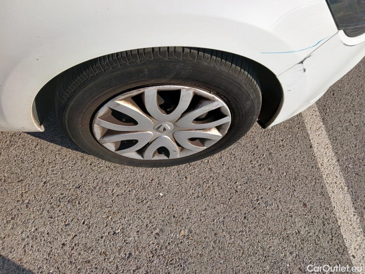  Renault  Clio  IV Business 1.5 dCi 75CV MT5 E6 #16