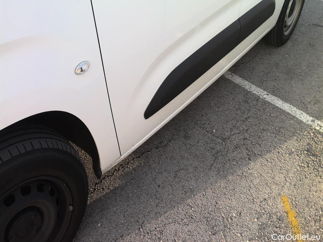  Opel  Combo  E Cargo Express 1.5 100CV MT5 #11