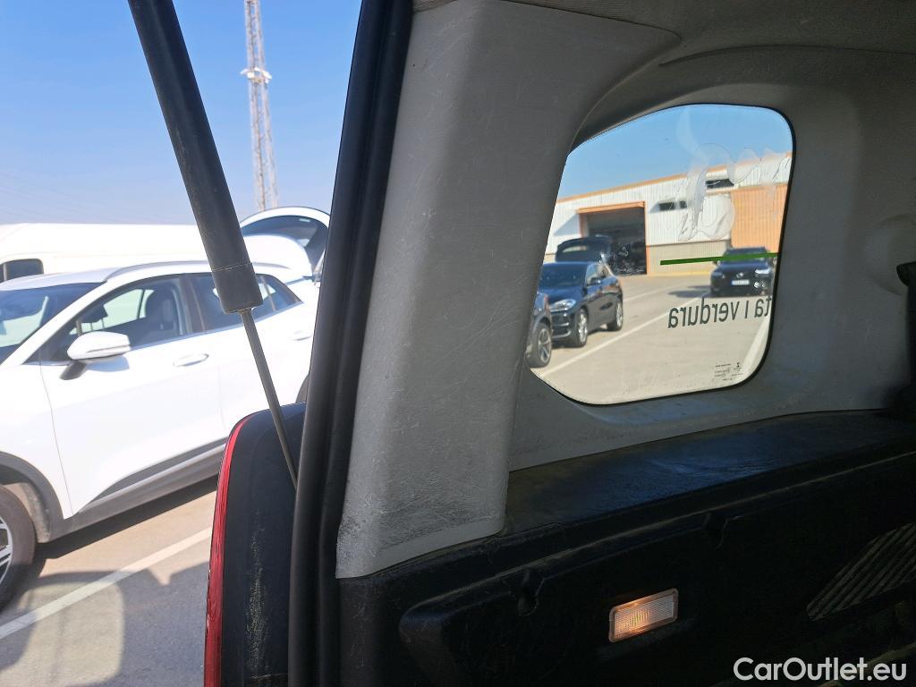  Opel  Combo OPEL  Life / 2018 / 5P / monovolumen compacto 1.5 TD 75kW (100CV) S/S Edition L #53