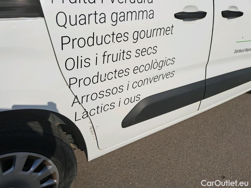  Opel  Combo OPEL  Life / 2018 / 5P / monovolumen compacto 1.5 TD 75kW (100CV) S/S Edition L #19