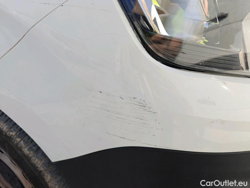  Peugeot  Partner PEUGEOT  / 2018 / 3P / furgón derivado de turismo Pro Standard 600kg BlueHDi 73kW #45