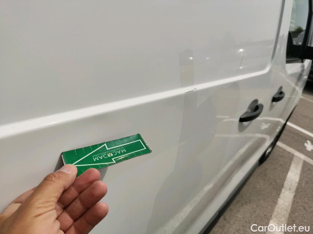  Toyota  Proace TOYOTA  / 2016 / 4P / furgón FU. MEDIO (L1) 2.0D 90kW COMFORT CARGA + #8