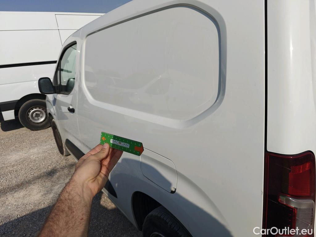  Peugeot  Partner PEUGEOT  / 2018 / 3P / furgón derivado de turismo Pro Standard 600kg BlueHDi 73kW #4