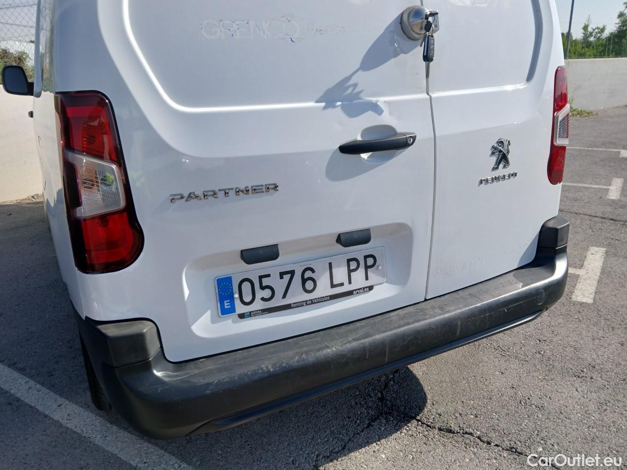  Peugeot  Partner PEUGEOT  / 2018 / 4P / furgón derivado de turismo Premium Long 1000kg BlueHDi 73kW #9