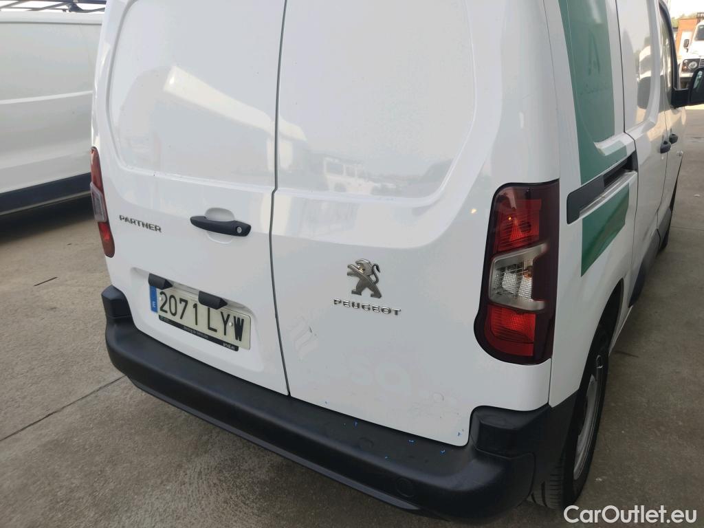  Peugeot  Partner PEUGEOT  / 2018 / 3P / furgón derivado de turismo Pro Standard 600kg BlueHDi 73kW #10