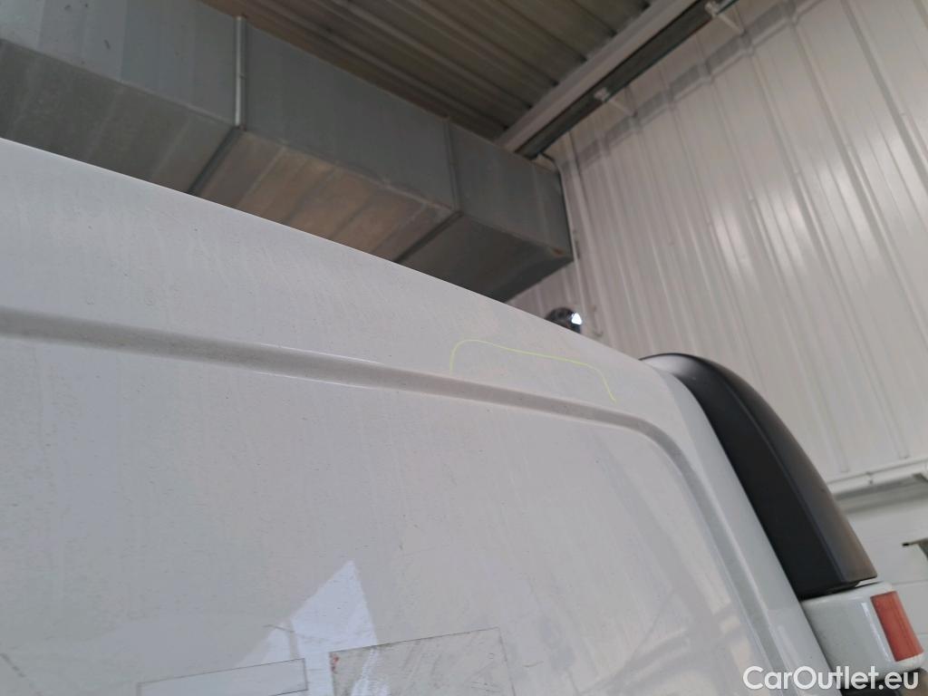  Renault  Trafic  III Furgón L1H1 2 7t 1.6 dCi 120CV MT6 E6 #22