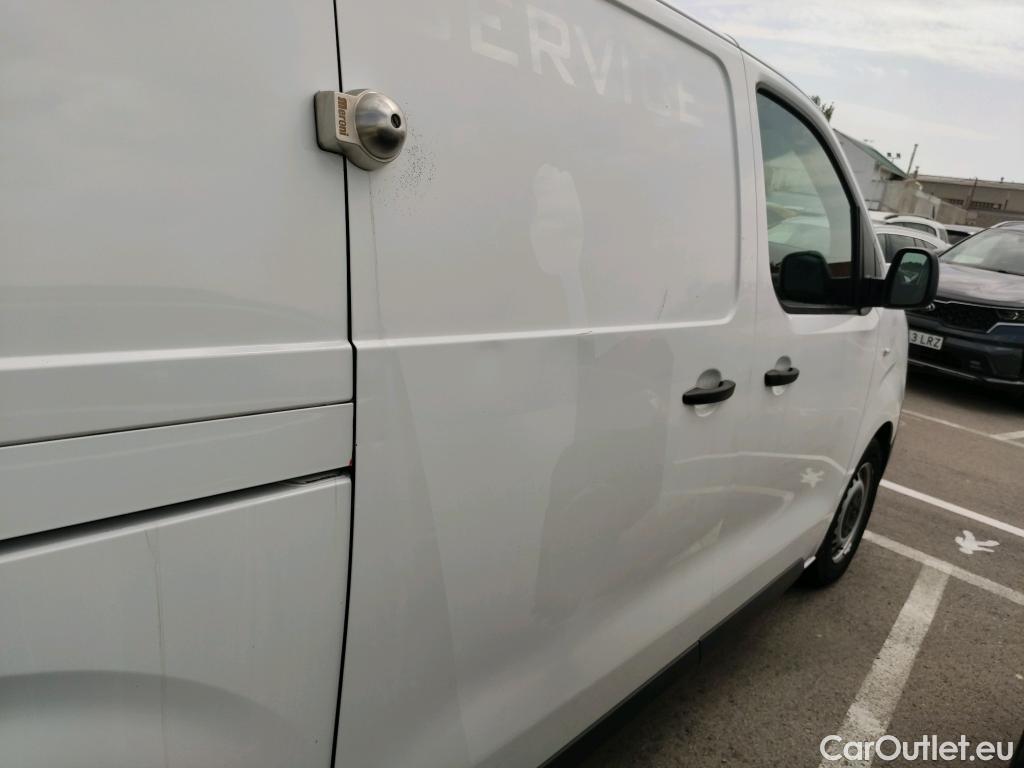  Toyota  Proace TOYOTA  / 2016 / 4P / furgón FU. MEDIO (L1) 2.0D 90kW COMFORT CARGA + #37