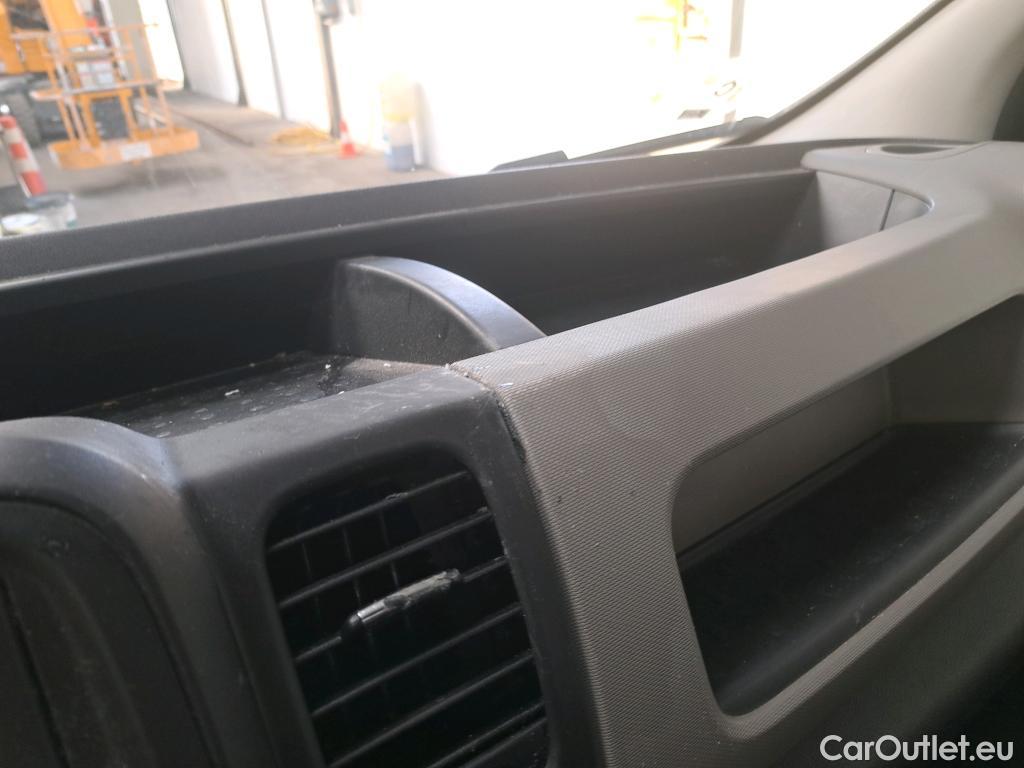  Renault  Trafic  III Furgón L1H1 2 7t 1.6 dCi 120CV MT6 E6 #41