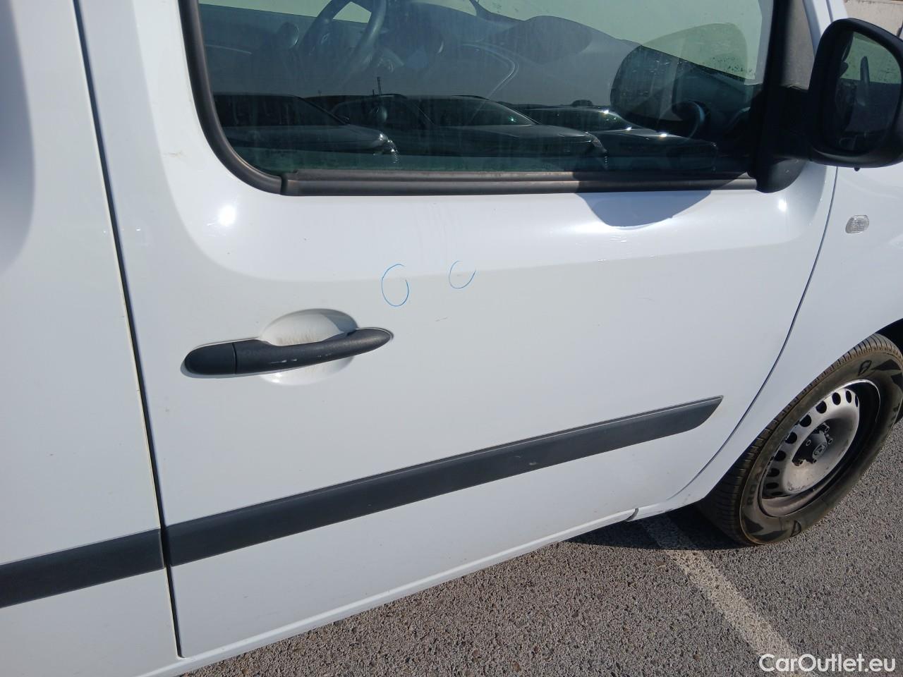  Renault  Kangoo  II Furgón Professional 1.5 dCi 95CV MT6 E6dT #32