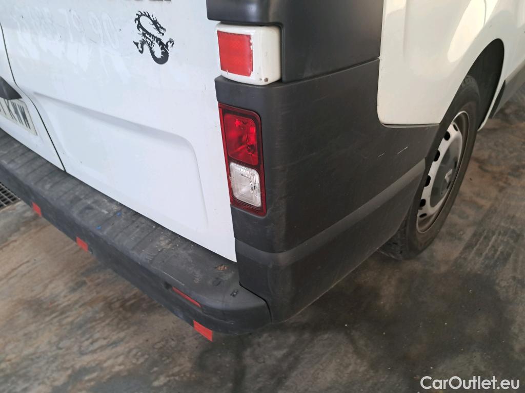  Renault  Trafic  III Furgón L1H1 2 7t 1.6 dCi 120CV MT6 E6 #47