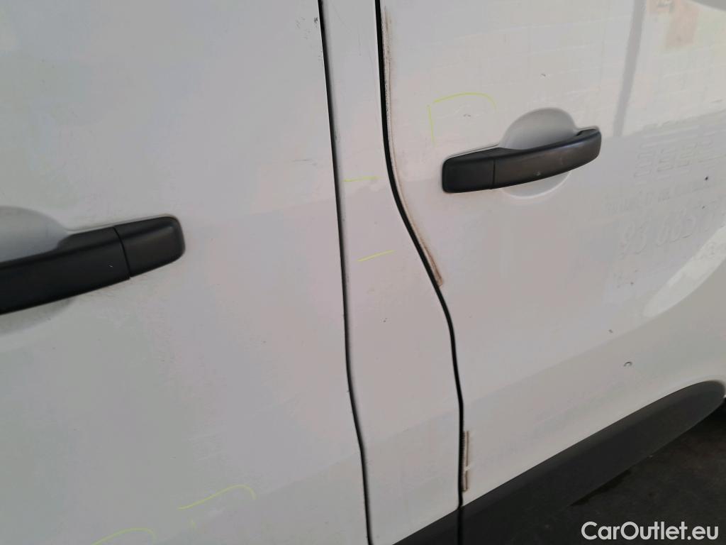  Renault  Trafic  III Furgón L1H1 2 7t 1.6 dCi 120CV MT6 E6 #49
