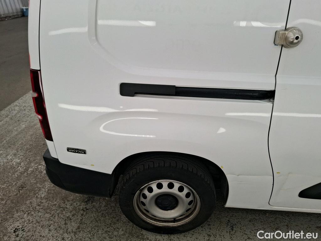  Citroen  Berlingo  Fourgon Club XL 950 1.5 BlueHDi 100CV BVM5 E6dT #1