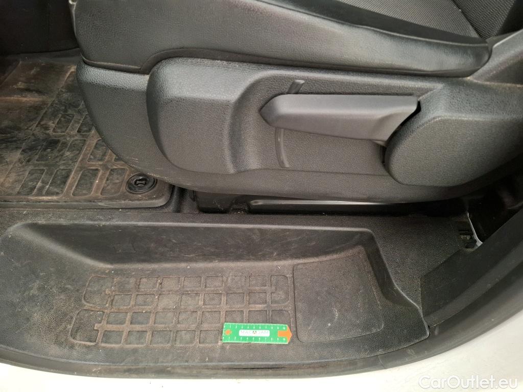  Peugeot  Expert  Fourgon Asphalt Standard 1.5 HDi 120CV BVM6 E6dT #32