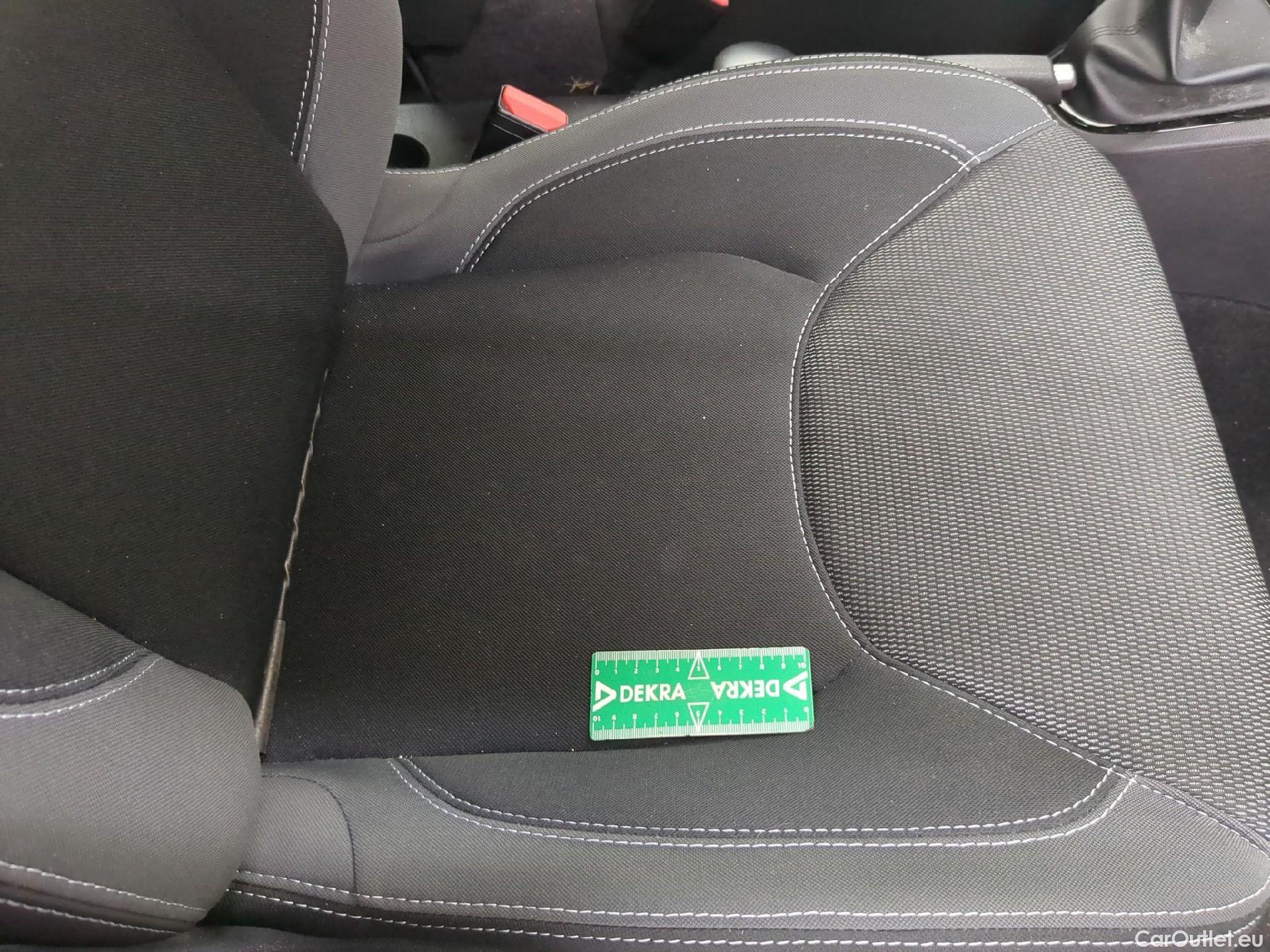  Renault  Clio  IV Air MediaNav 1.5 dCi 75CV BVM5 E6 #19