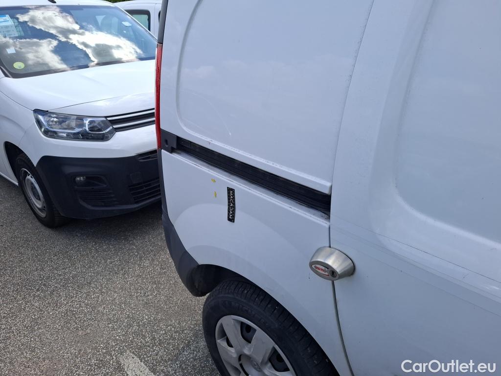  Renault  Kangoo RENAULT  Express / 2013 / 4P / Fourgonnette Extra R-Link dCi 75 #42