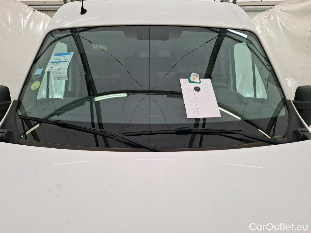  Renault  Master  III Fourgon L2H2 3 5 Grand Confort dCi 135CV BVM6 E6dT #10