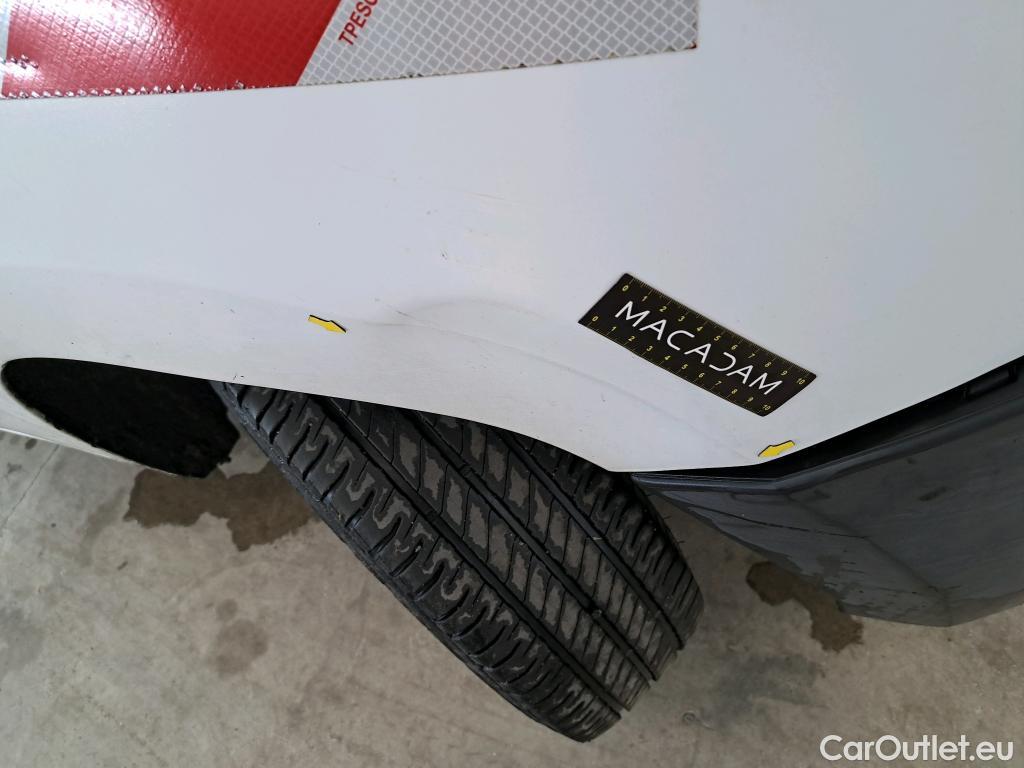  Renault  Master RENAULT  VU 4p Fourgon CA GCf Trac F3500 L2H2 dCi 130 Euro6 #16