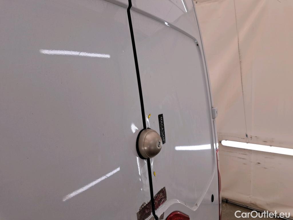  Renault  Master  III Fourgon L2H2 3 3 Grand Confort dCi 135CV BVM6 E6d #10