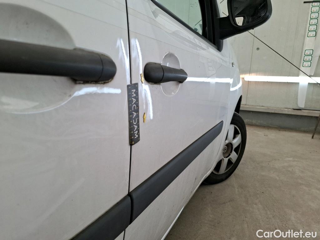  Renault  Kangoo RENAULT  Express / 2013 / 4P / Fourgonnette Extra R-Link dCi 75 #34