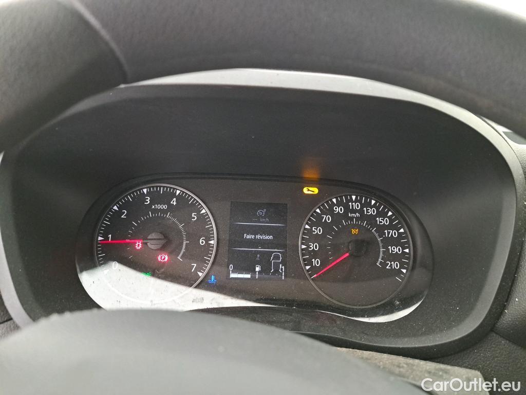  Renault  Master  III Fourgon L2H2 3 3 Grand Confort dCi 135CV BVM6 E6d #46