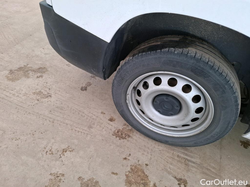  Citroen  Berlingo  Fourgon Driver XL 950 1.5 BlueHDi 130CV BVM6 E6dT #1