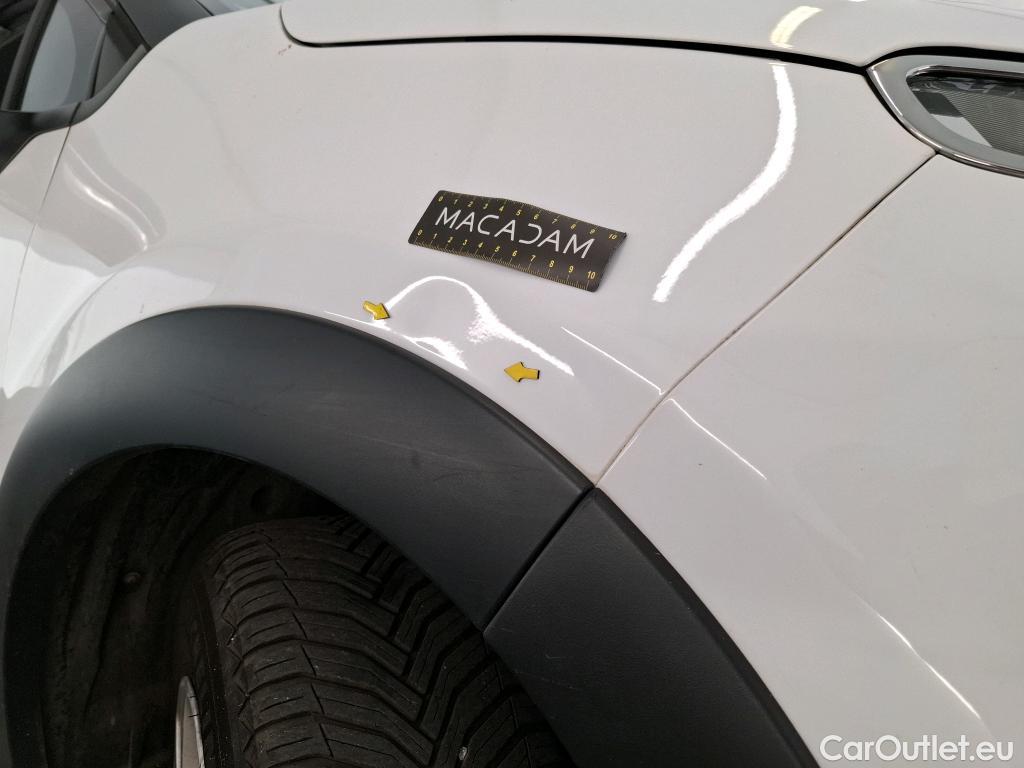  Citroen  C3  Société Feel Nav 1.2 PureTech 80CV BVM5 E6d #2