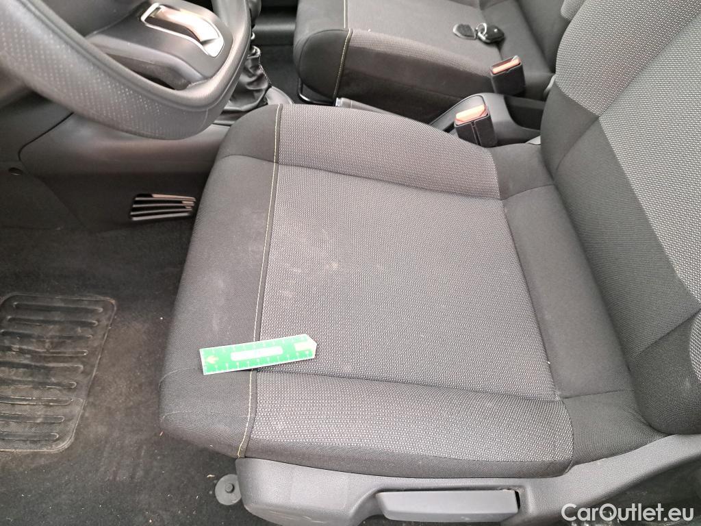  Citroen  C3  Société Feel 1.5 BlueHDI 100CV BVM6 E6d #3