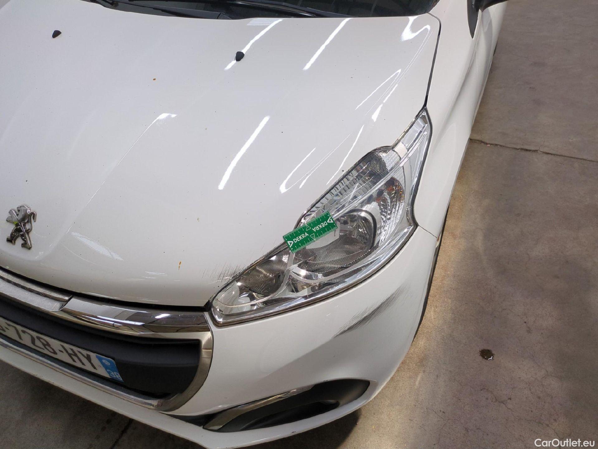  Peugeot  208  Affaire Premium Pack 1.2 80CV BVM5 E6dT #29