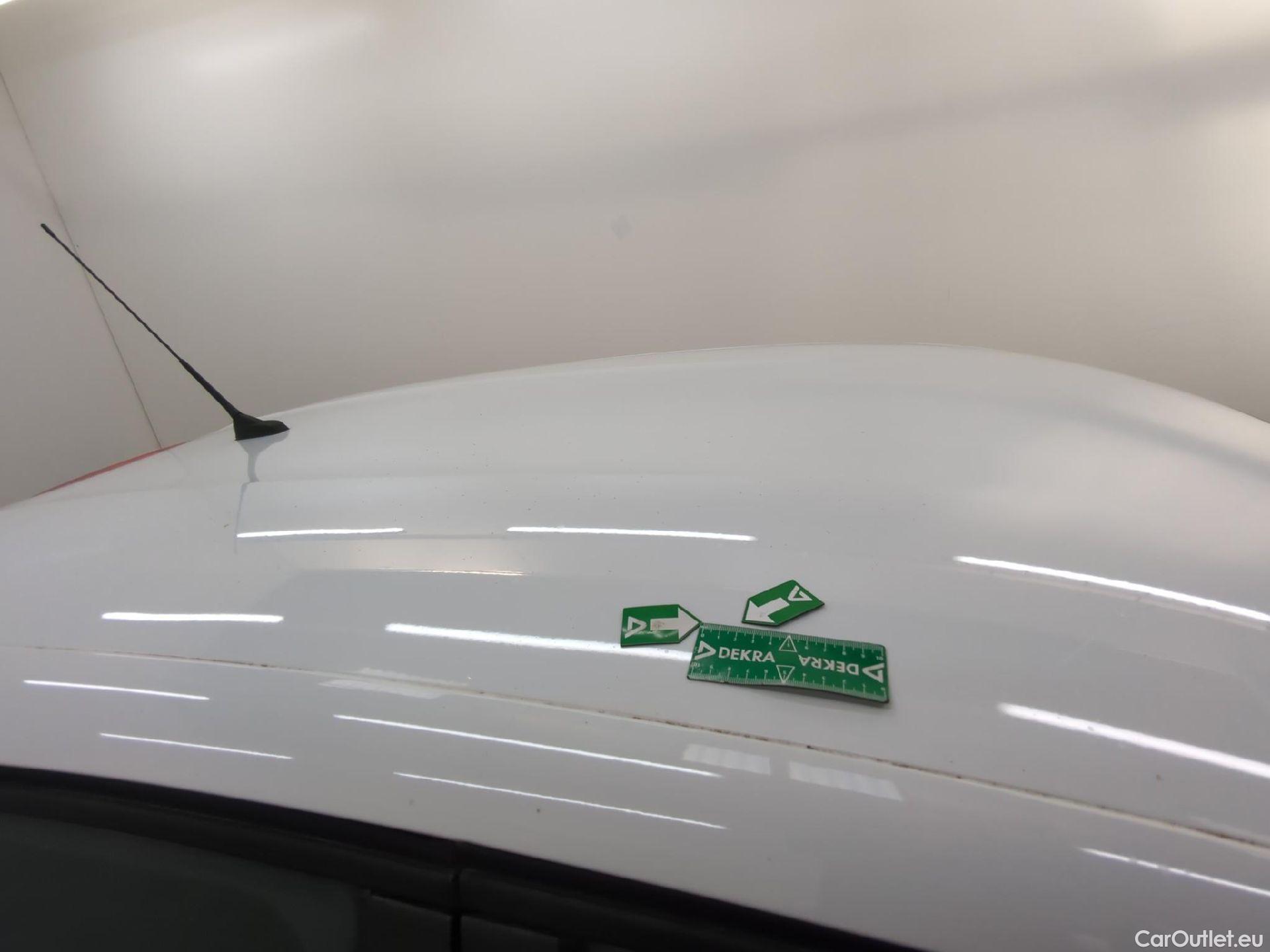  Peugeot  208  Affaire Premium Pack 1.2 80CV BVM5 E6dT #3