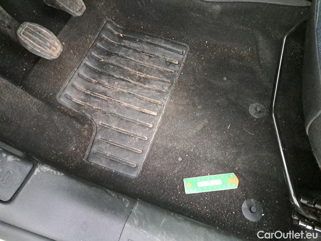  Peugeot  208  Premium 1.5 HDi 100CV BVM6 E6d #7