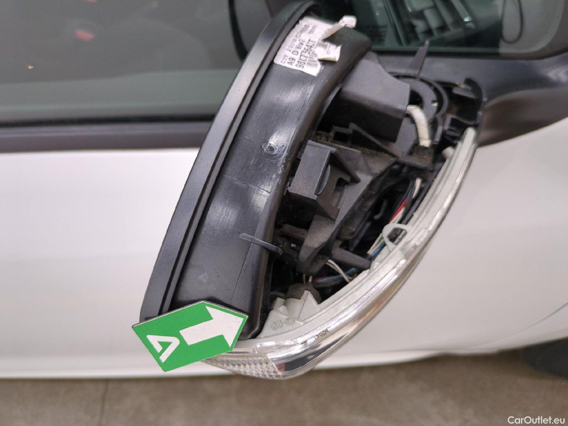  Peugeot  208  Affaire Premium Pack 1.2 80CV BVM5 E6dT #4